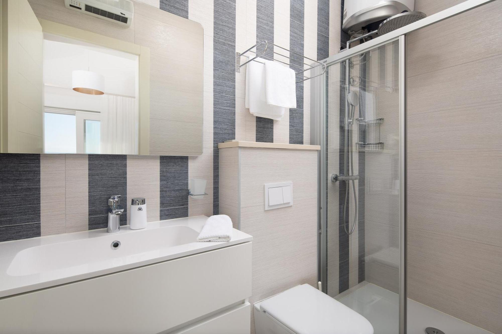 Potter - Penthouse With Sea View & 2 Parking Places Promajna Exterior foto