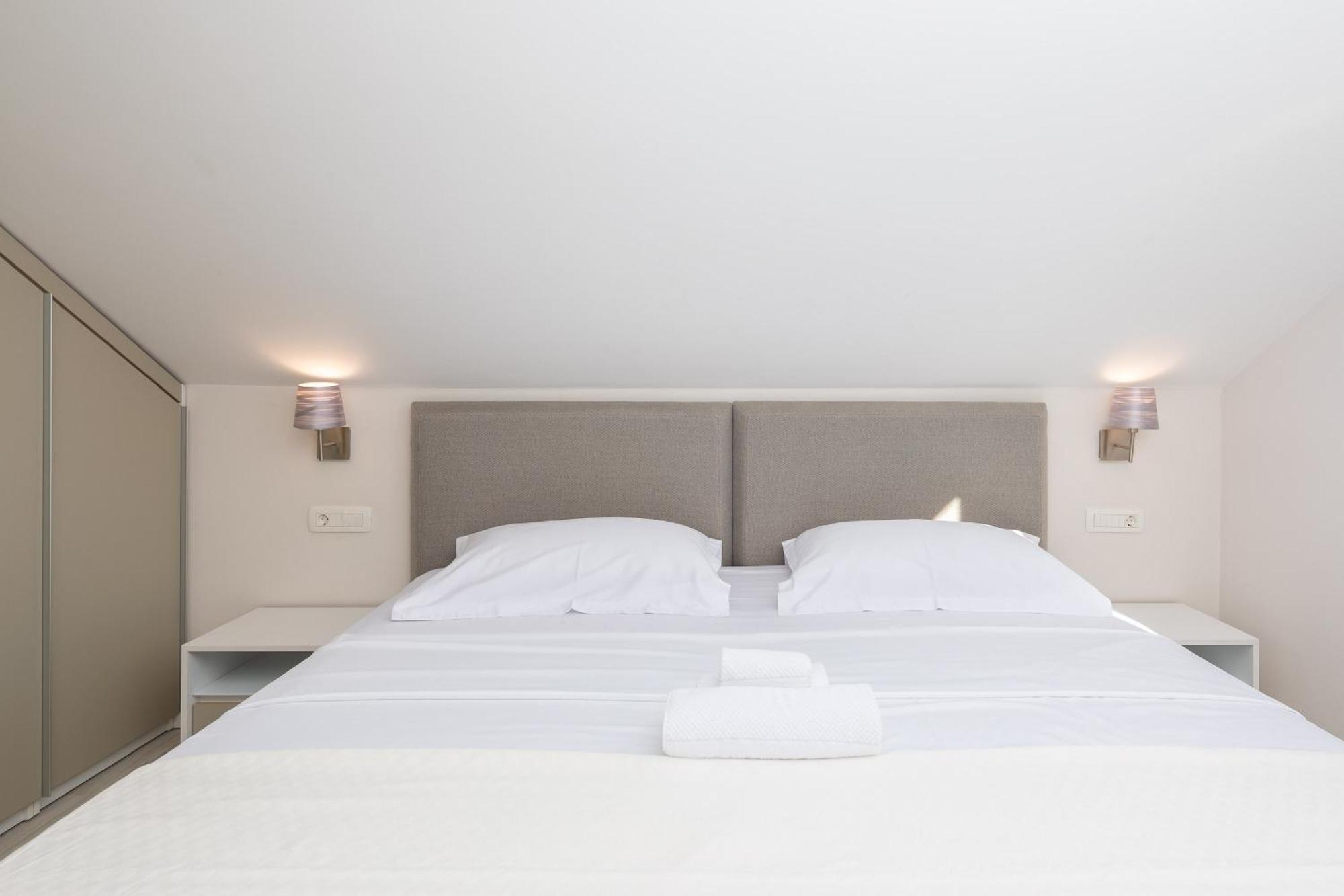 Potter - Penthouse With Sea View & 2 Parking Places Promajna Exterior foto